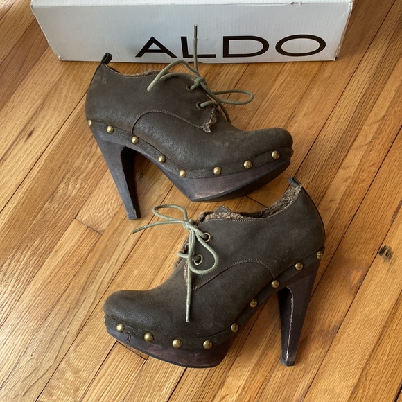 ALDO Grocott platform tie bootie. Dark Brown and Arny green laces. Size 37 - Picture 4 of 7